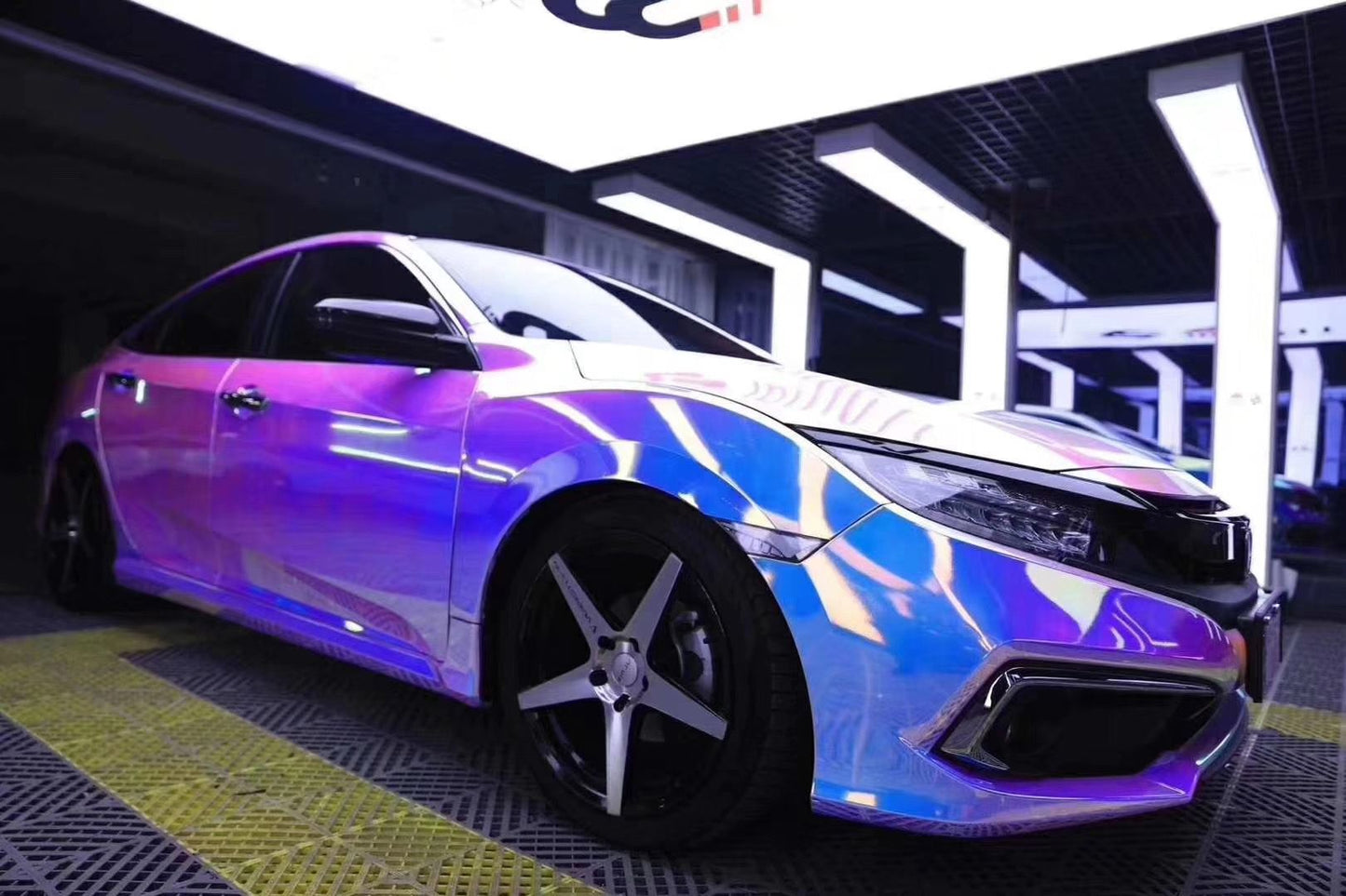 Anole Glossy Iridescent Opal Chrome White Laser Car Vinyl Wrap