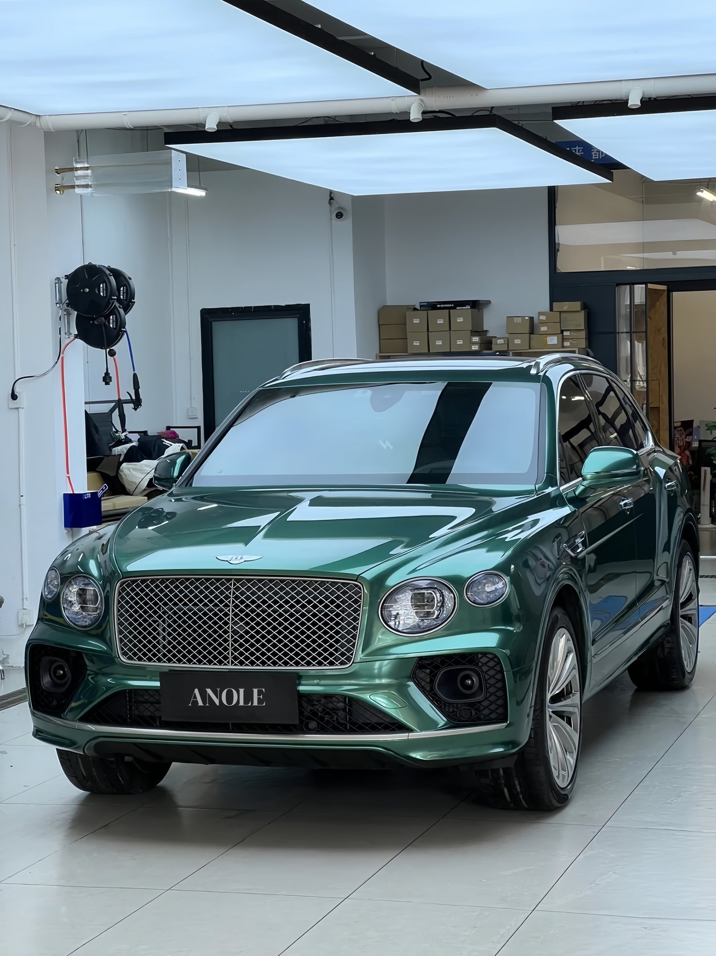 Anole Glossy Metallic Sacramento Green Car Vinyl Wrap