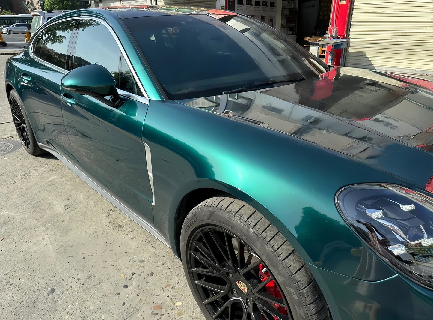 Anole Glossy Metallic Royal Green Vinyl Wrap
