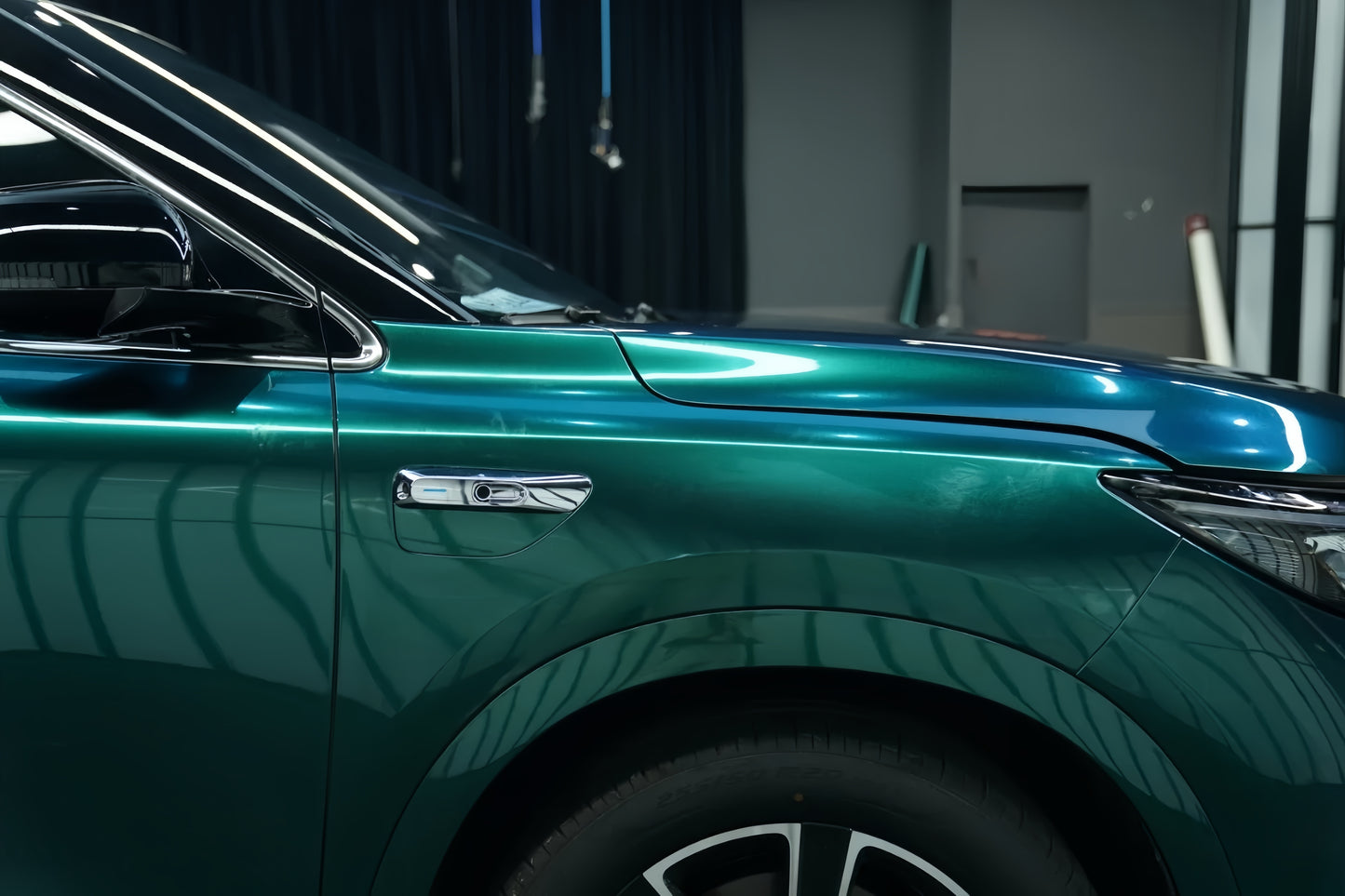 Anole Glossy Metallic Royal Green Vinyl Wrap