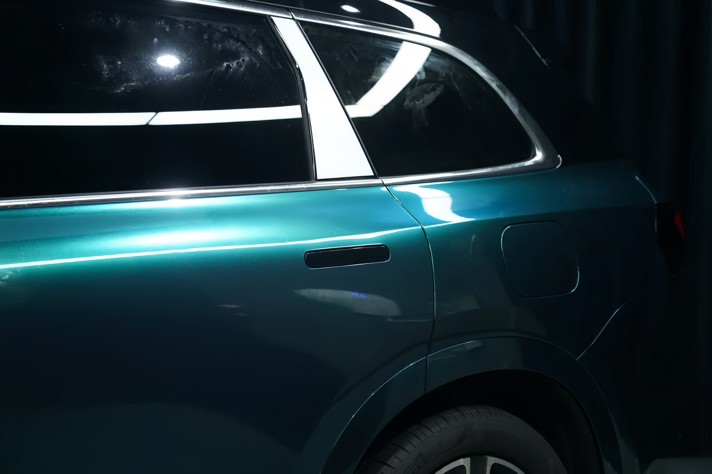 Anole Glossy Metallic Royal Green Vinyl Wrap