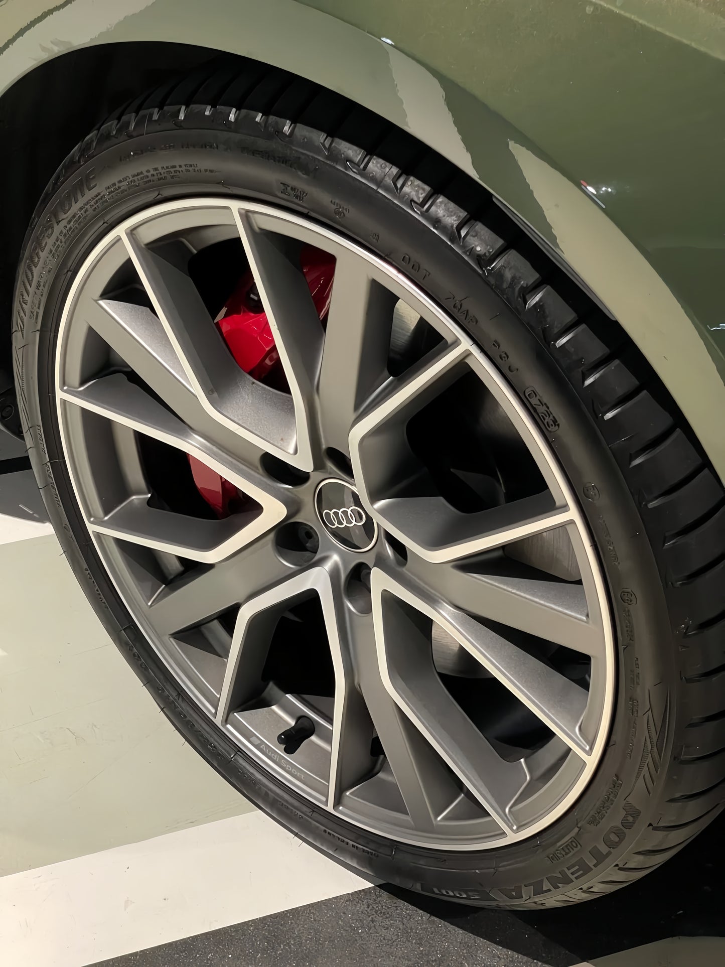 Anole Glossy Metallic District Green Car Vinyl Wrap