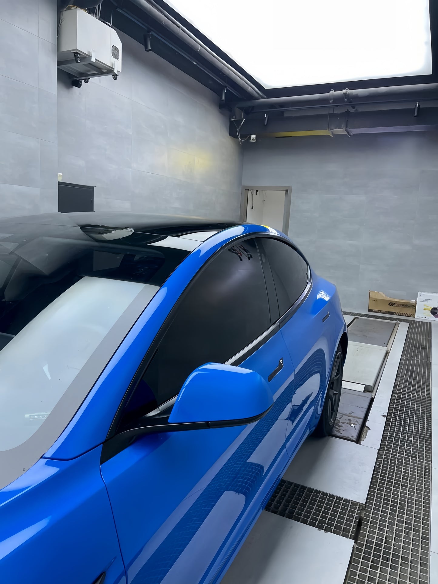 Anole High Gloss Piano Shark Blue Vinyl Car Wrap