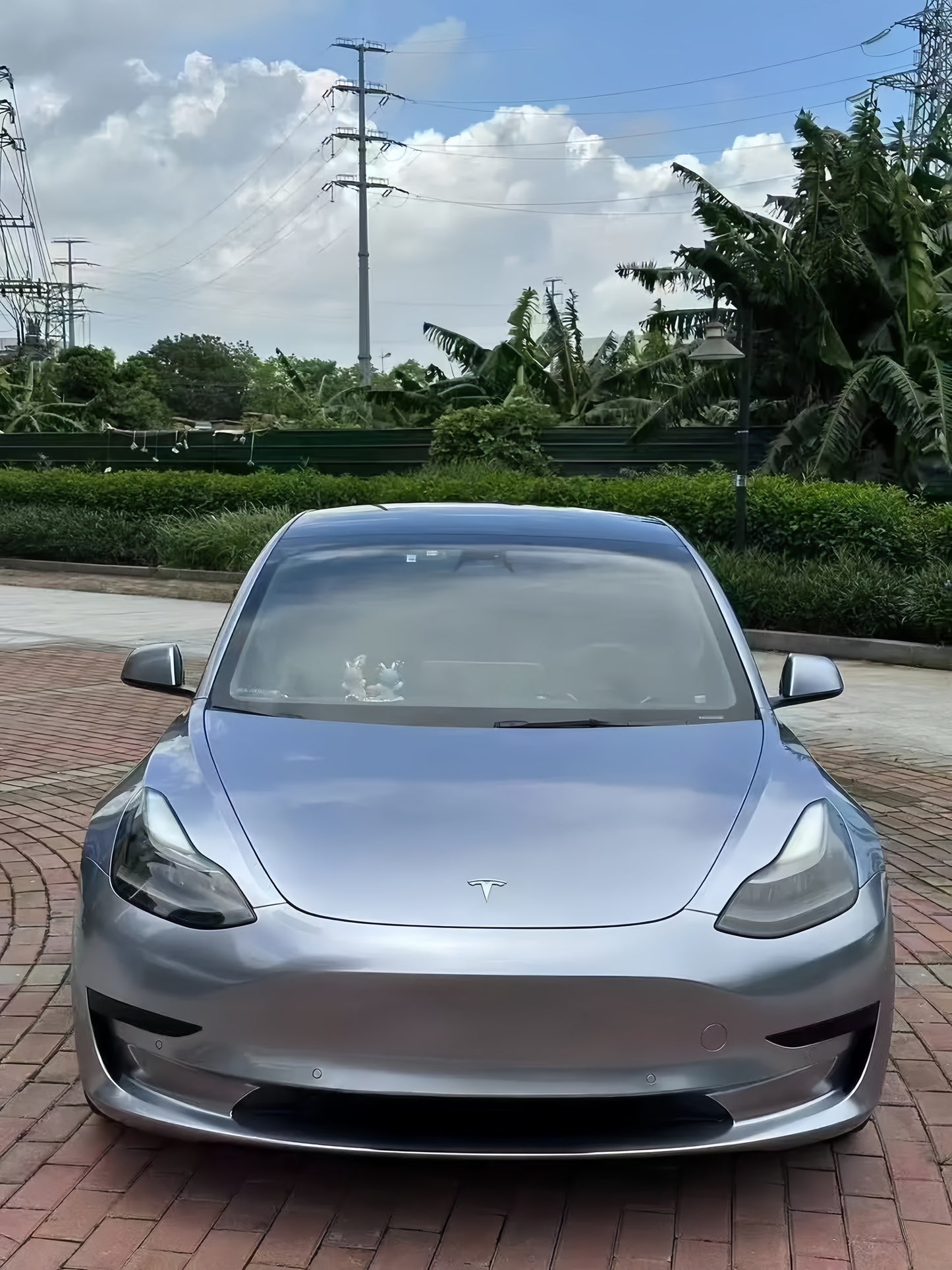 Anole Glossy Metallic Titanium Gray Vinyl Car Wrap
