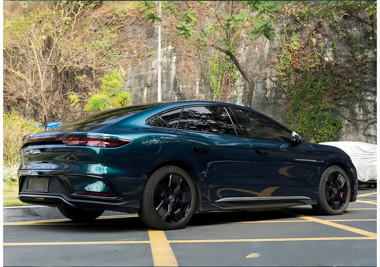 Anole Glossy Metallic Deep Jungle Green Car Vinyl Wrap