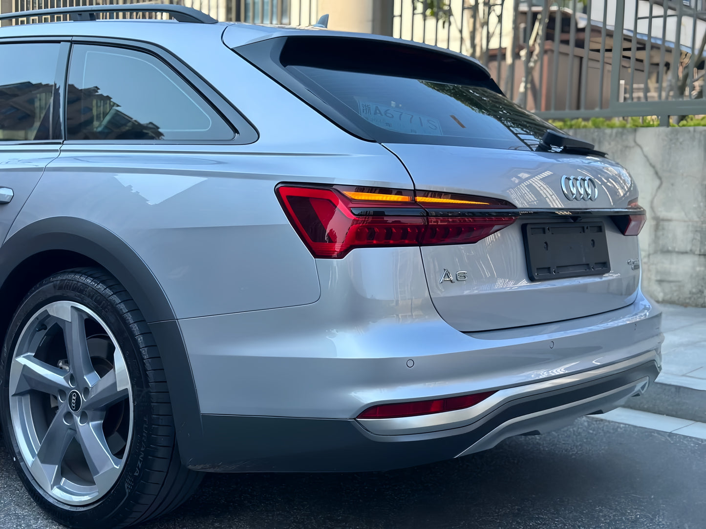 Anole Glossy Metallic Florett Silver Car Vinyl Wrap