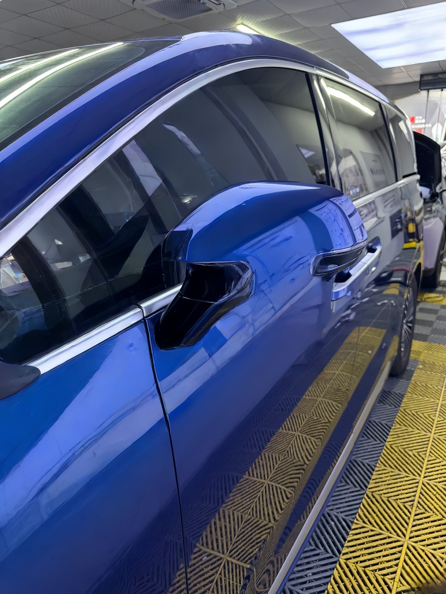 Anole Glossy Metallic Deep Blue Vinyl Car Wrap