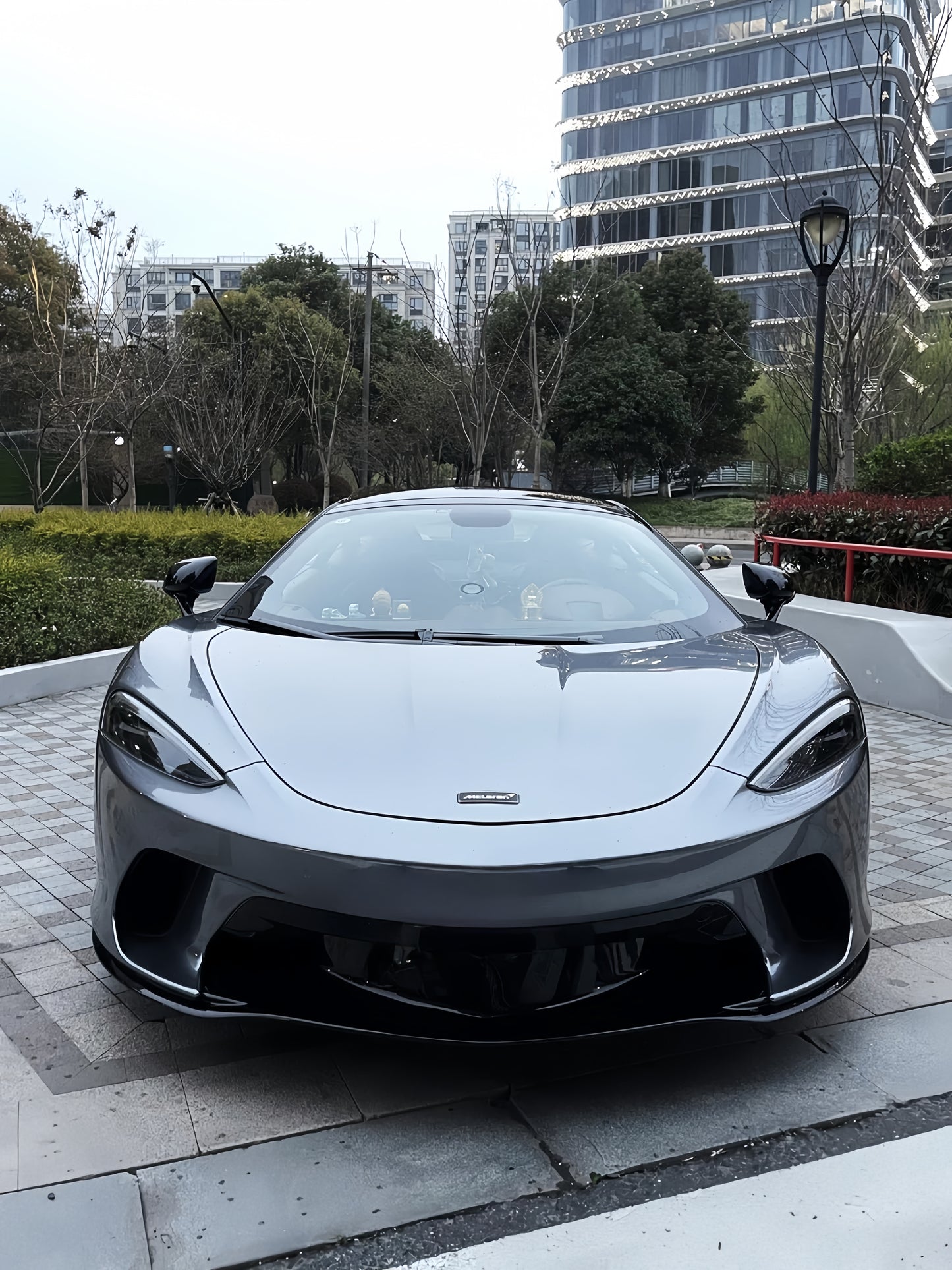 Anole Glossy Metallic Titanium Gray Vinyl Car Wrap
