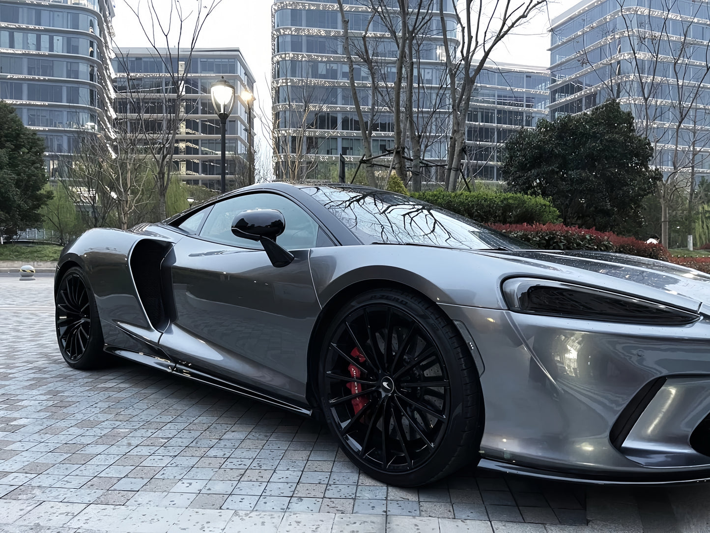 Anole Glossy Metallic Titanium Gray Vinyl Car Wrap