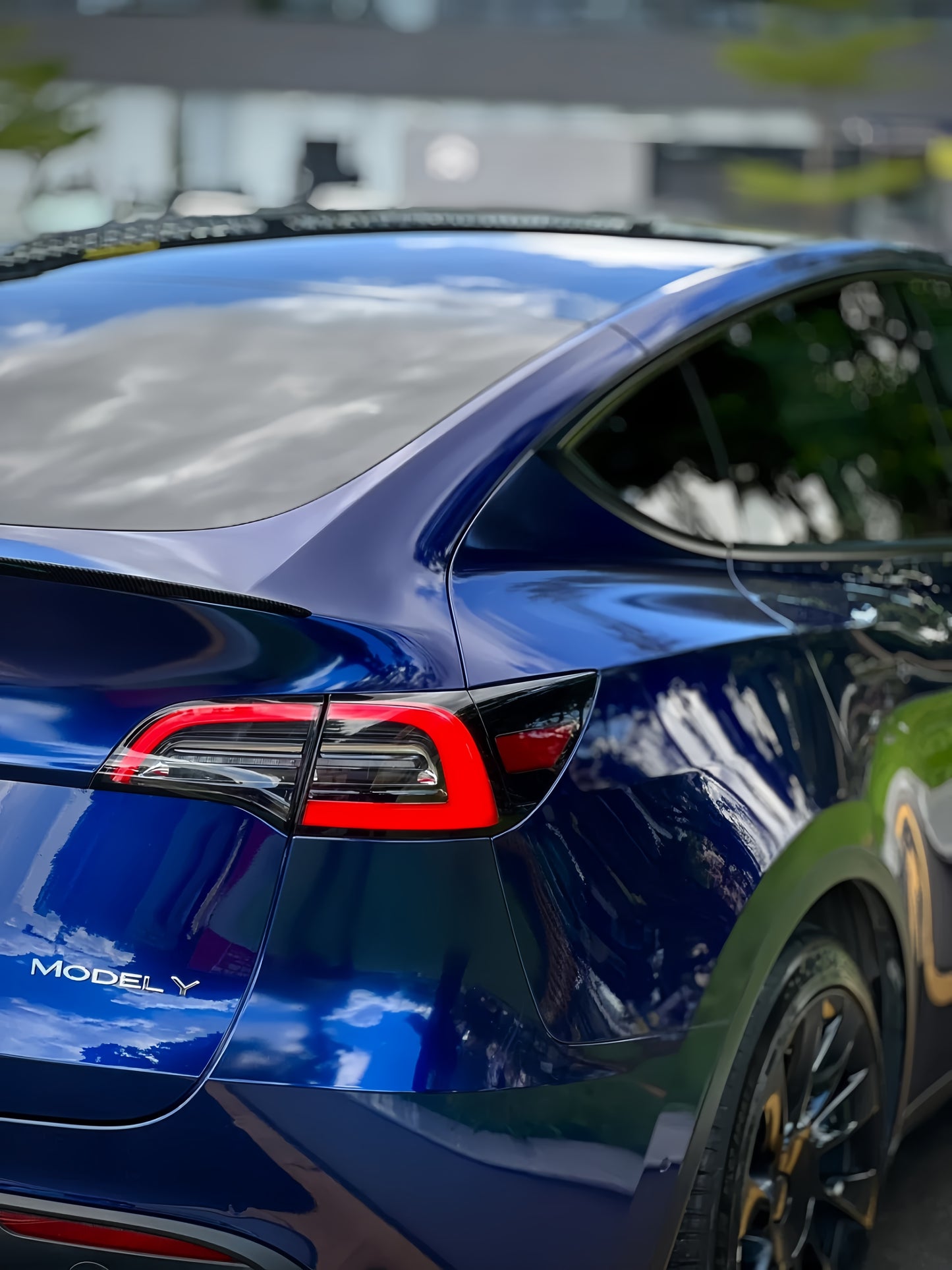 Anole Glossy Metallic Tanzanite Blue Vinyl Car Wrap