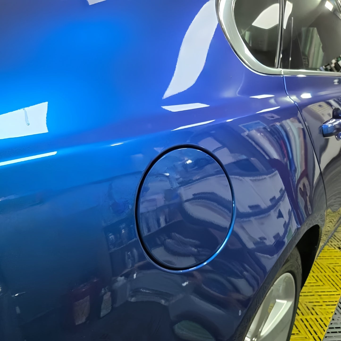 Anole Glossy Metallic Deep Blue Vinyl Car Wrap