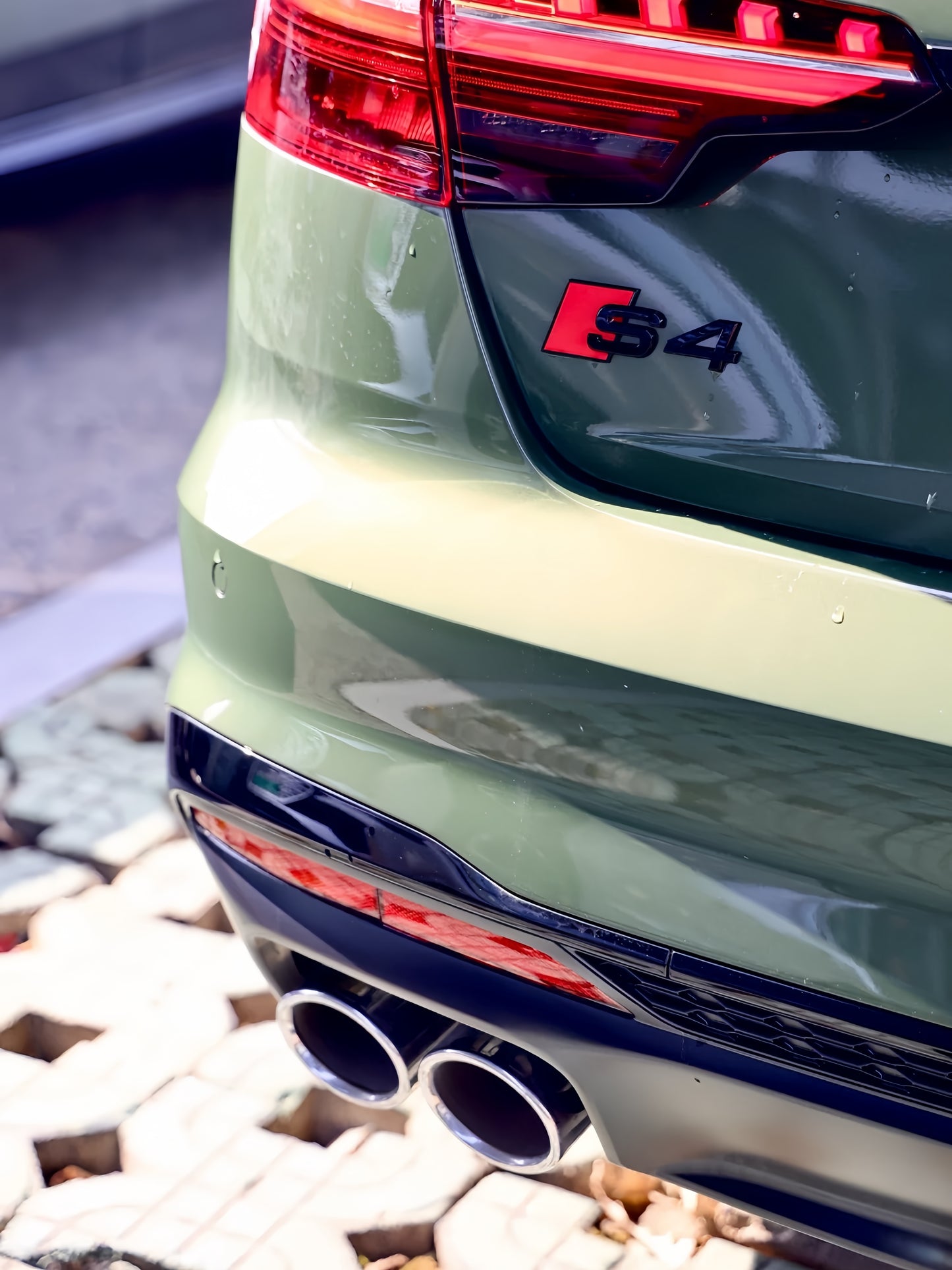 Anole Glossy Metallic District Green Car Vinyl Wrap