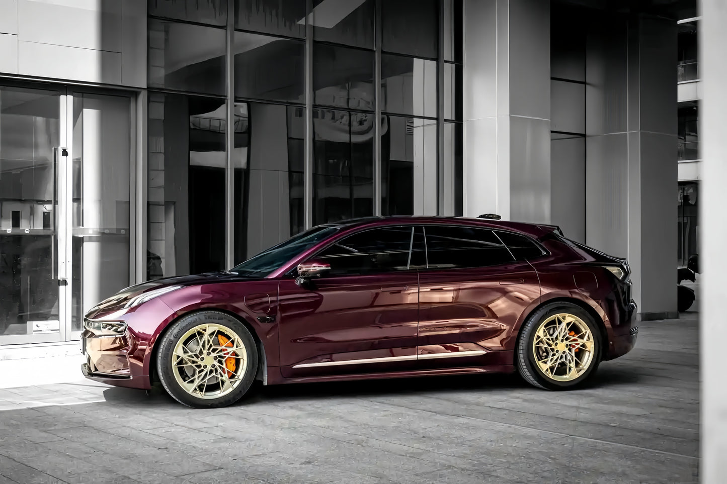 Anole Glossy Metallic Victoria Violet Vinyl Car Wrap