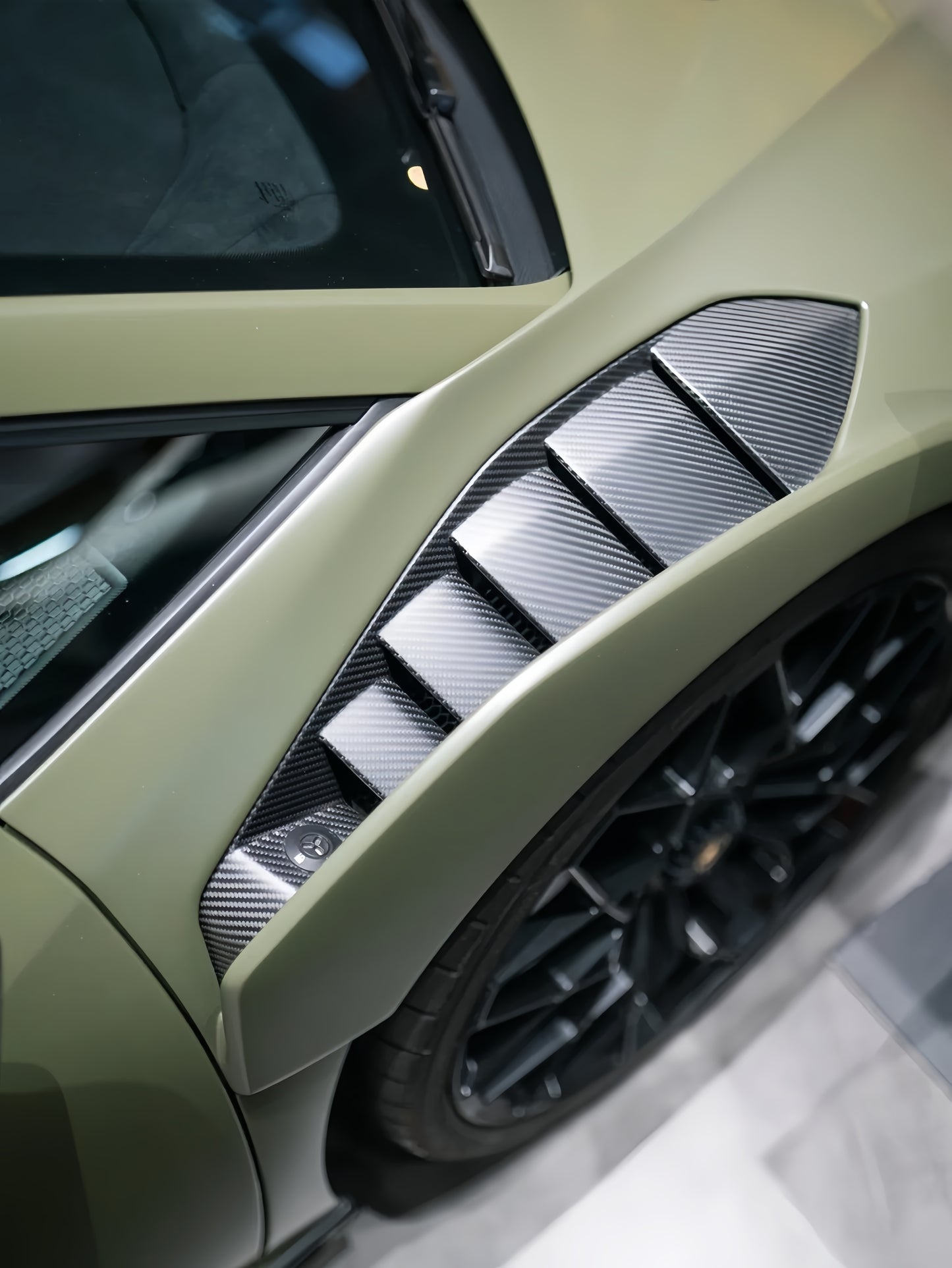 Anole Ceramic Combat Green Vinyl Car Wrap