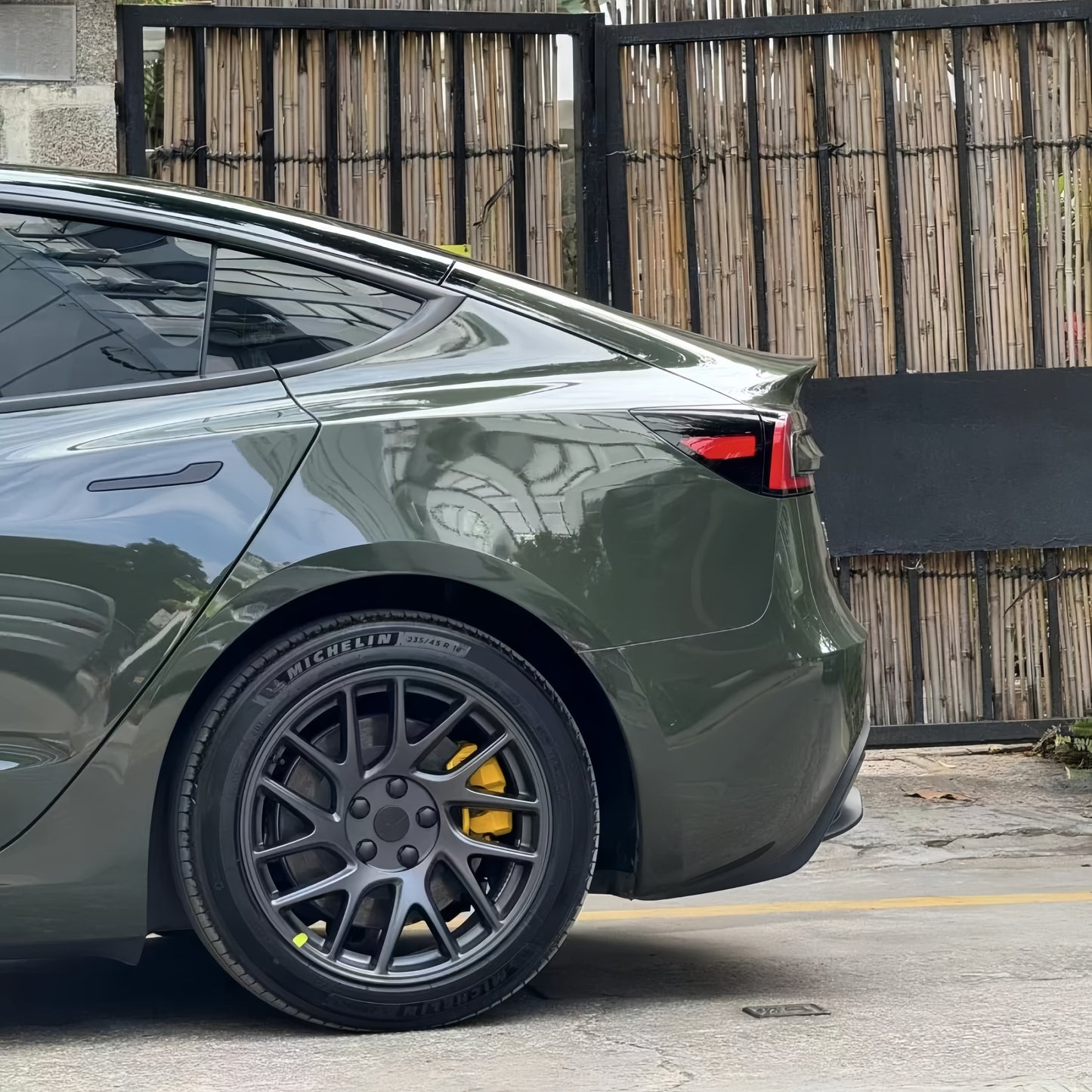 Anole PET High Glossy Rifle Urban Green Vinyl Wrap