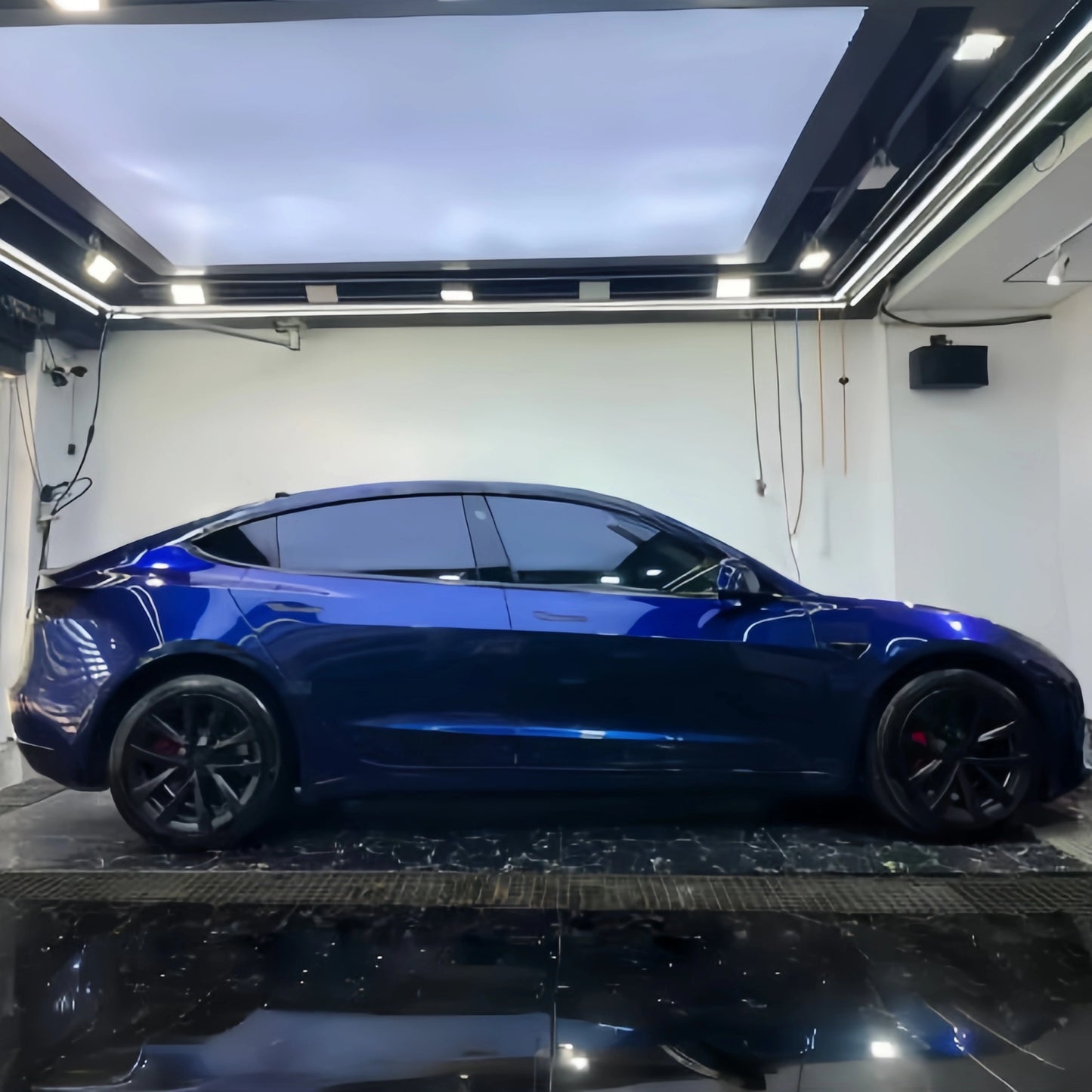 Anole Glossy Metallic Tanzanite Blue Vinyl Car Wrap