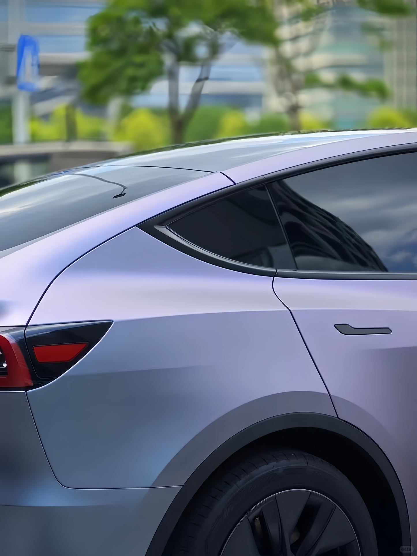 Anole Matte Gunmetal Silver Purple Vinyl Car Wrap