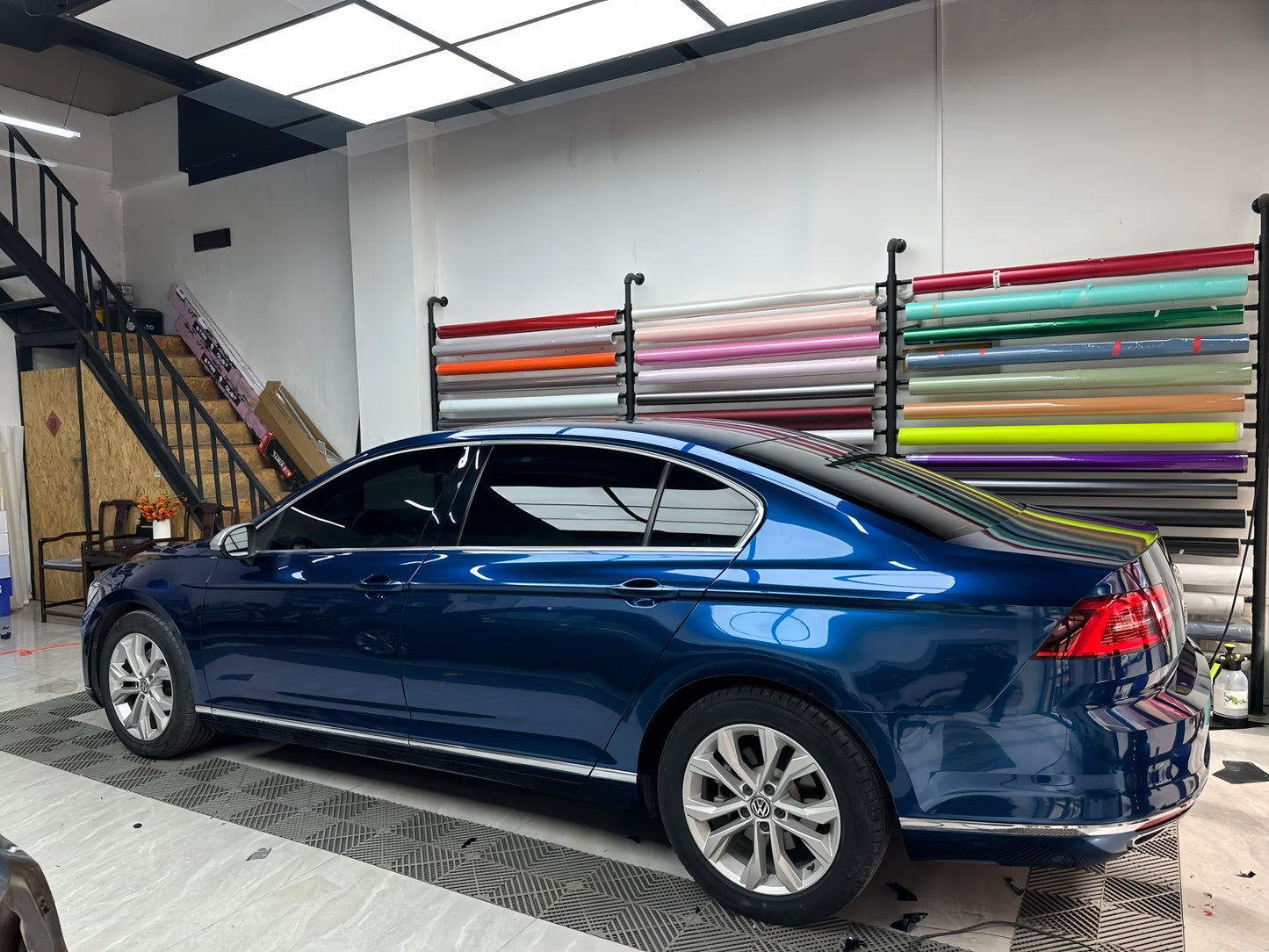 Anole Glossy Metallic Deep Blue Vinyl Car Wrap