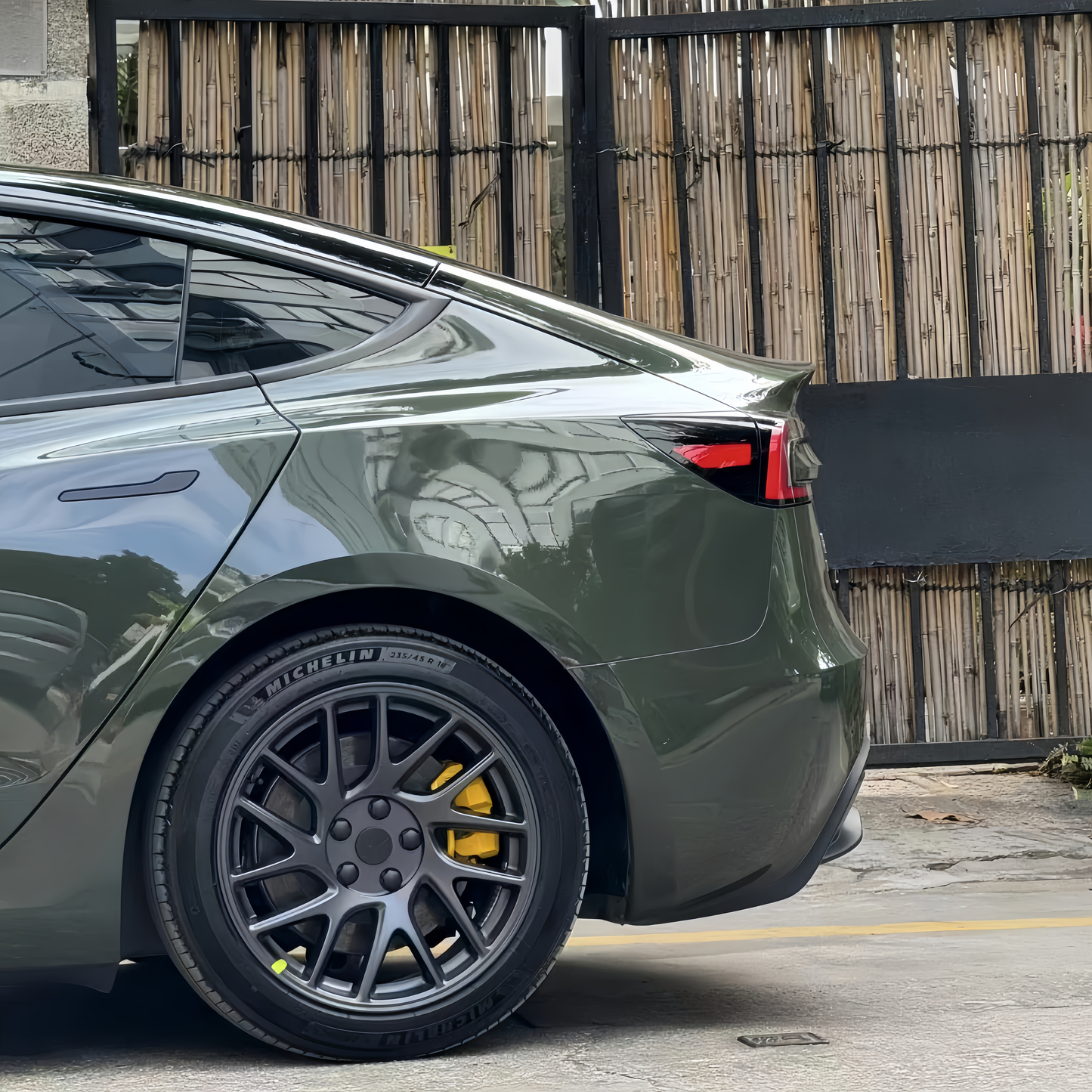 Anole PET High Glossy Rifle Urban Green Vinyl Wrap