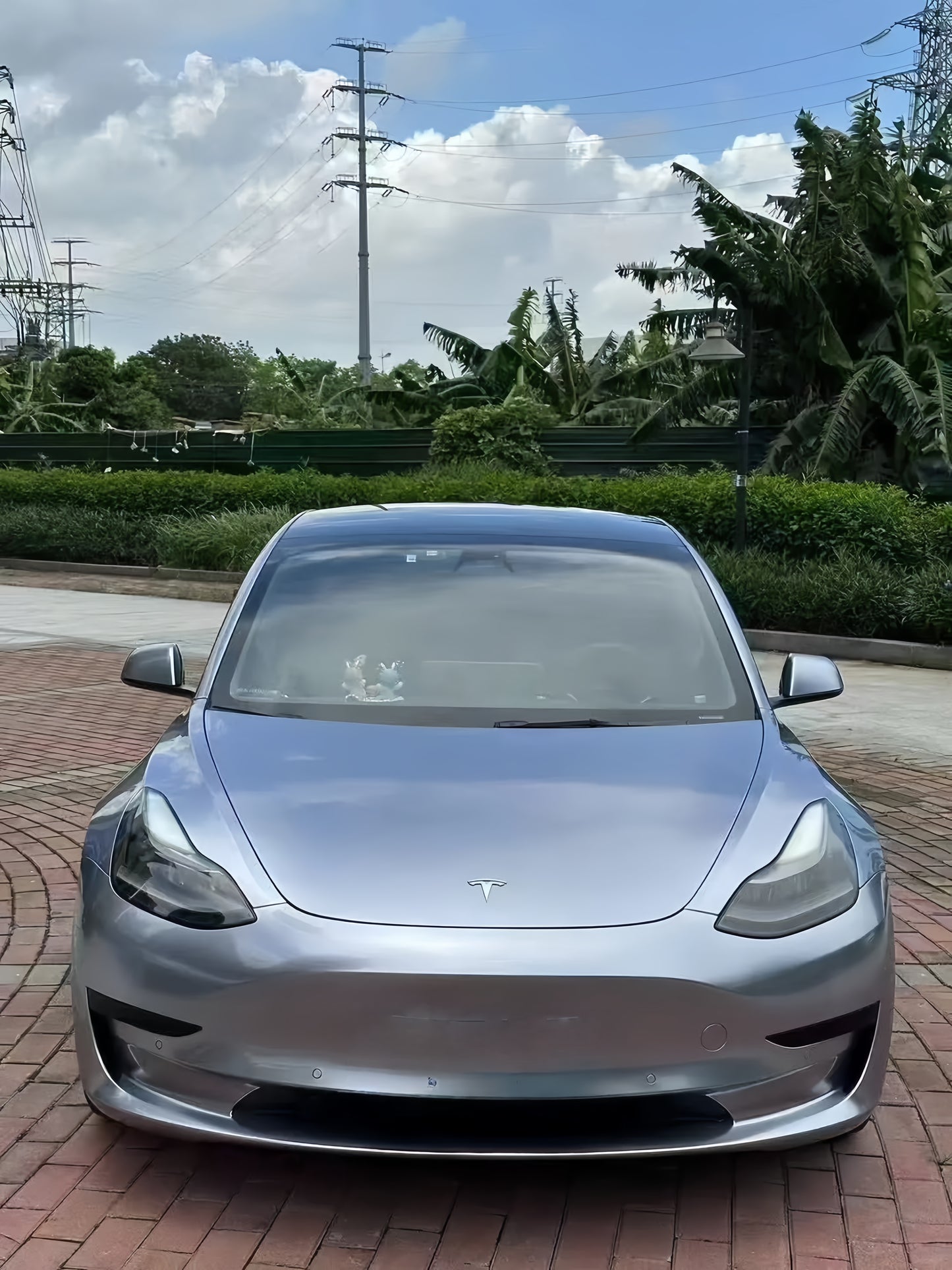 Anole Glossy Metallic Titanium Gray Vinyl Car Wrap