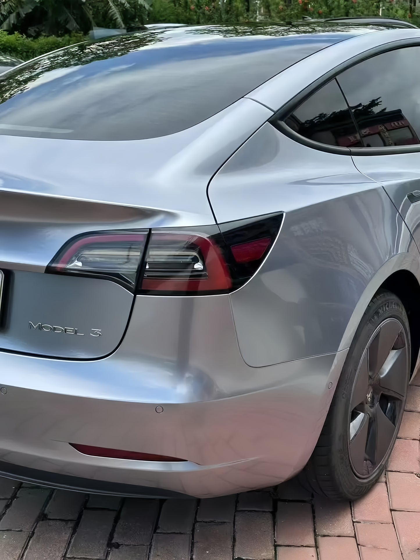Anole Glossy Metallic Titanium Gray Vinyl Car Wrap