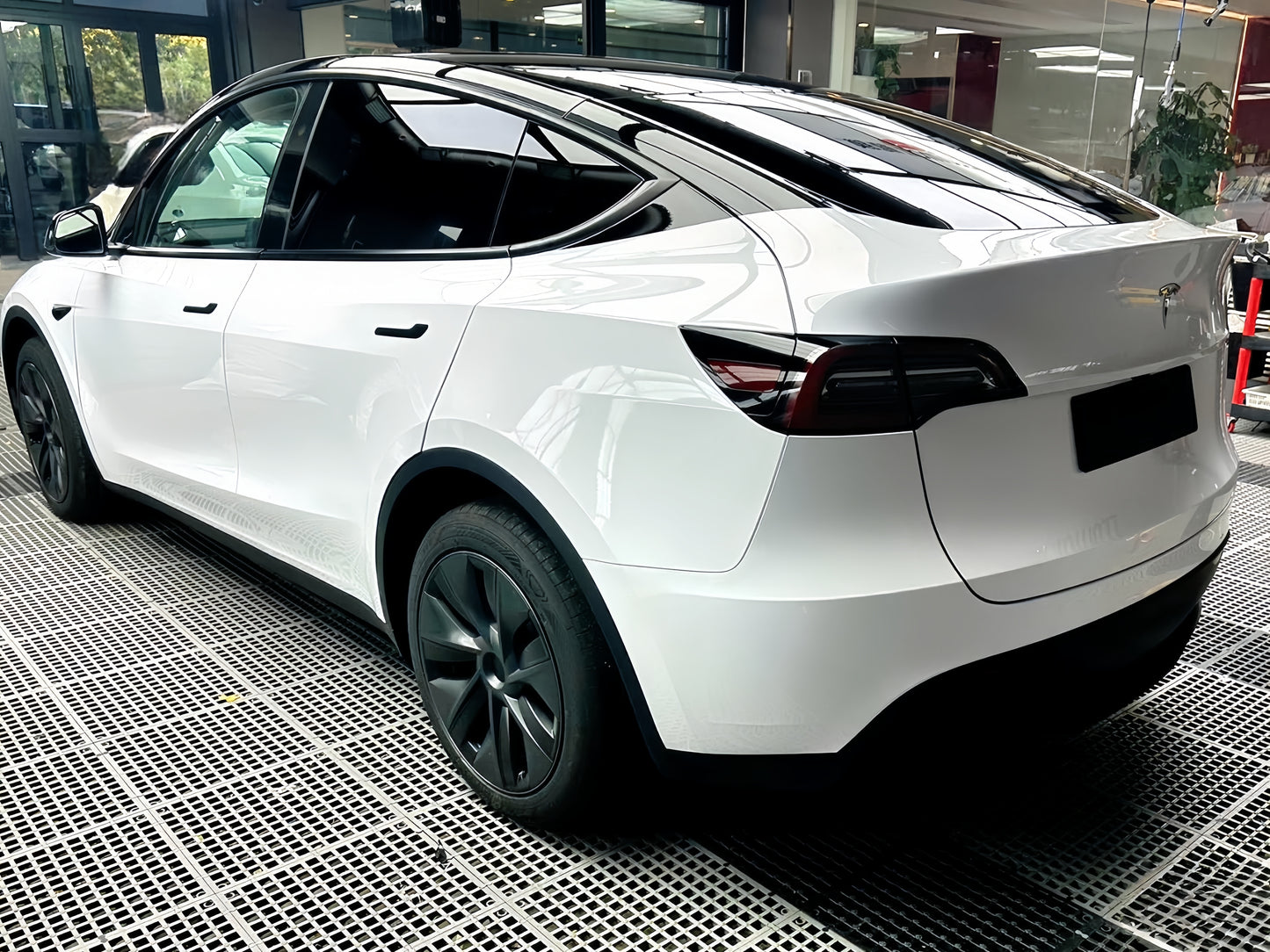 Anole High Glossy Crystal White Vinyl Car Wrap