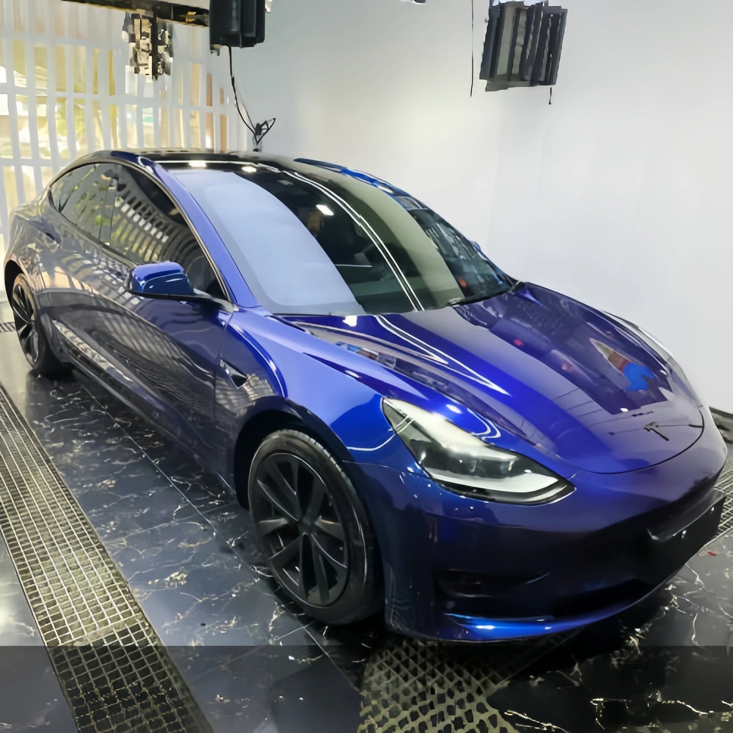 Anole Glossy Metallic Tanzanite Blue Vinyl Car Wrap