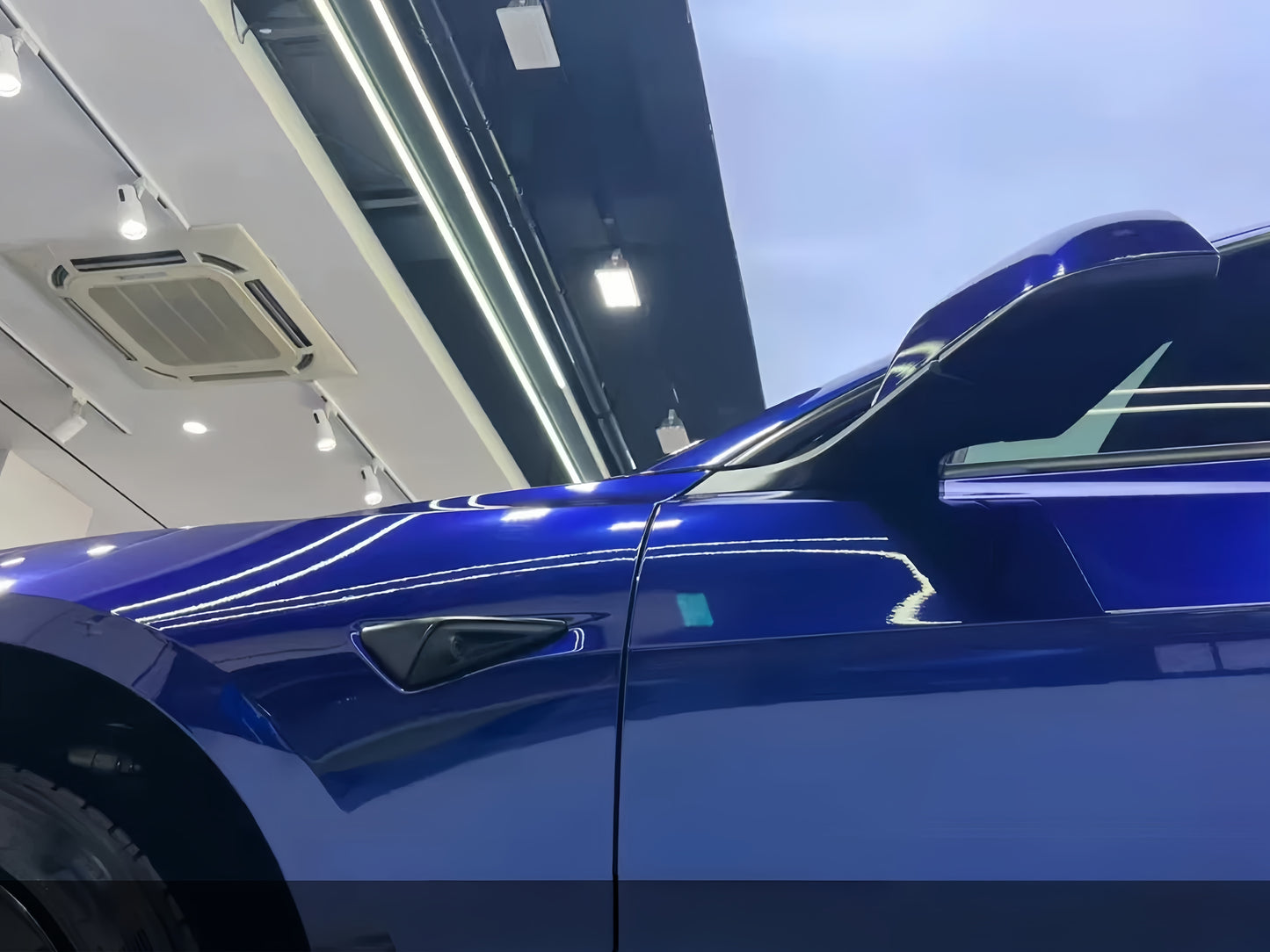 Anole Glossy Metallic Tanzanite Blue Vinyl Car Wrap