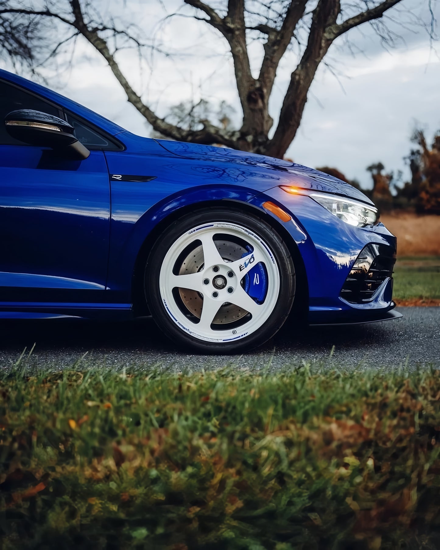 Anole Glossy Metallic Deep Blue Vinyl Car Wrap