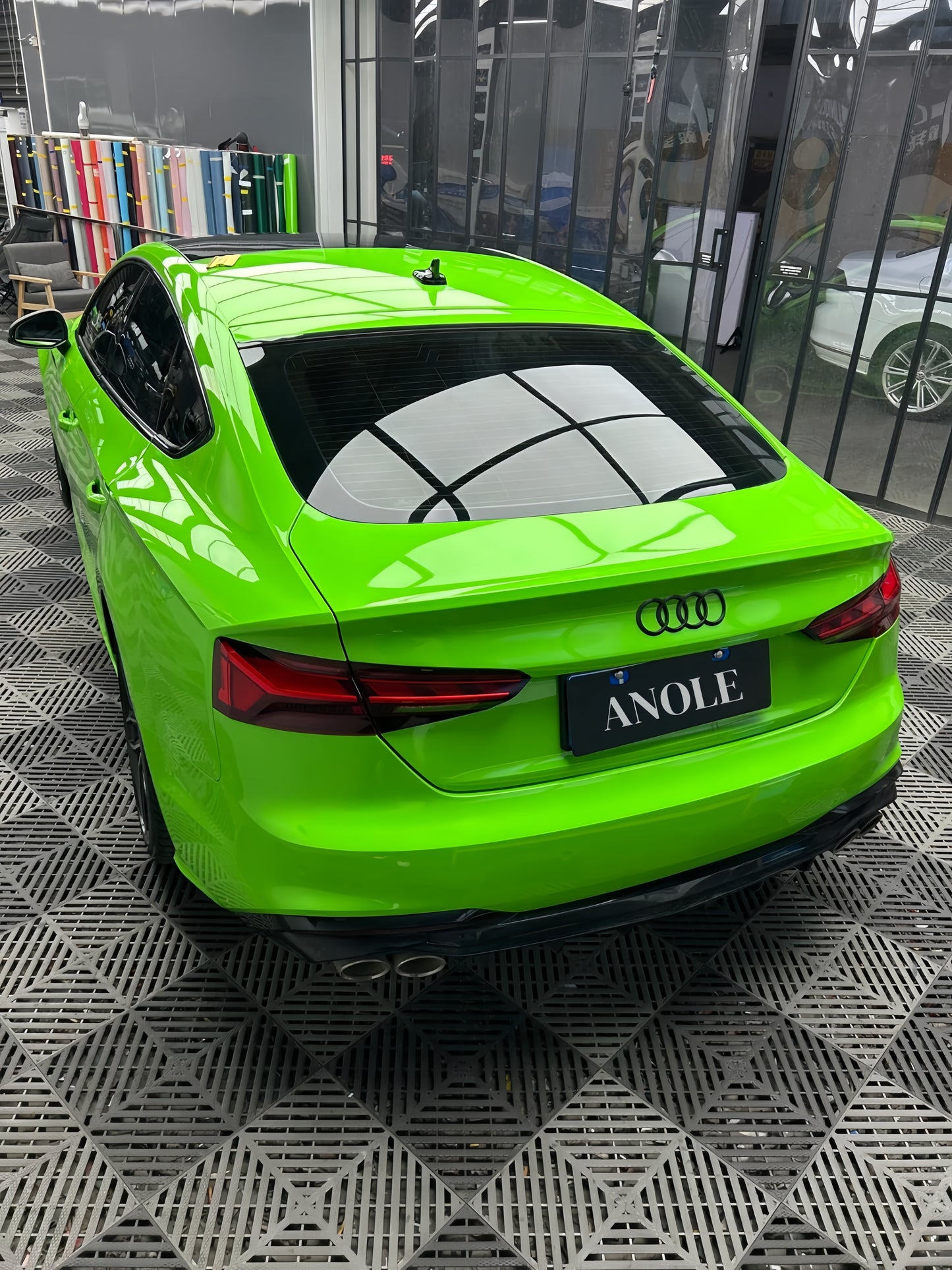 Anole Super Glossy Lizard Green Vinyl Car Wrap