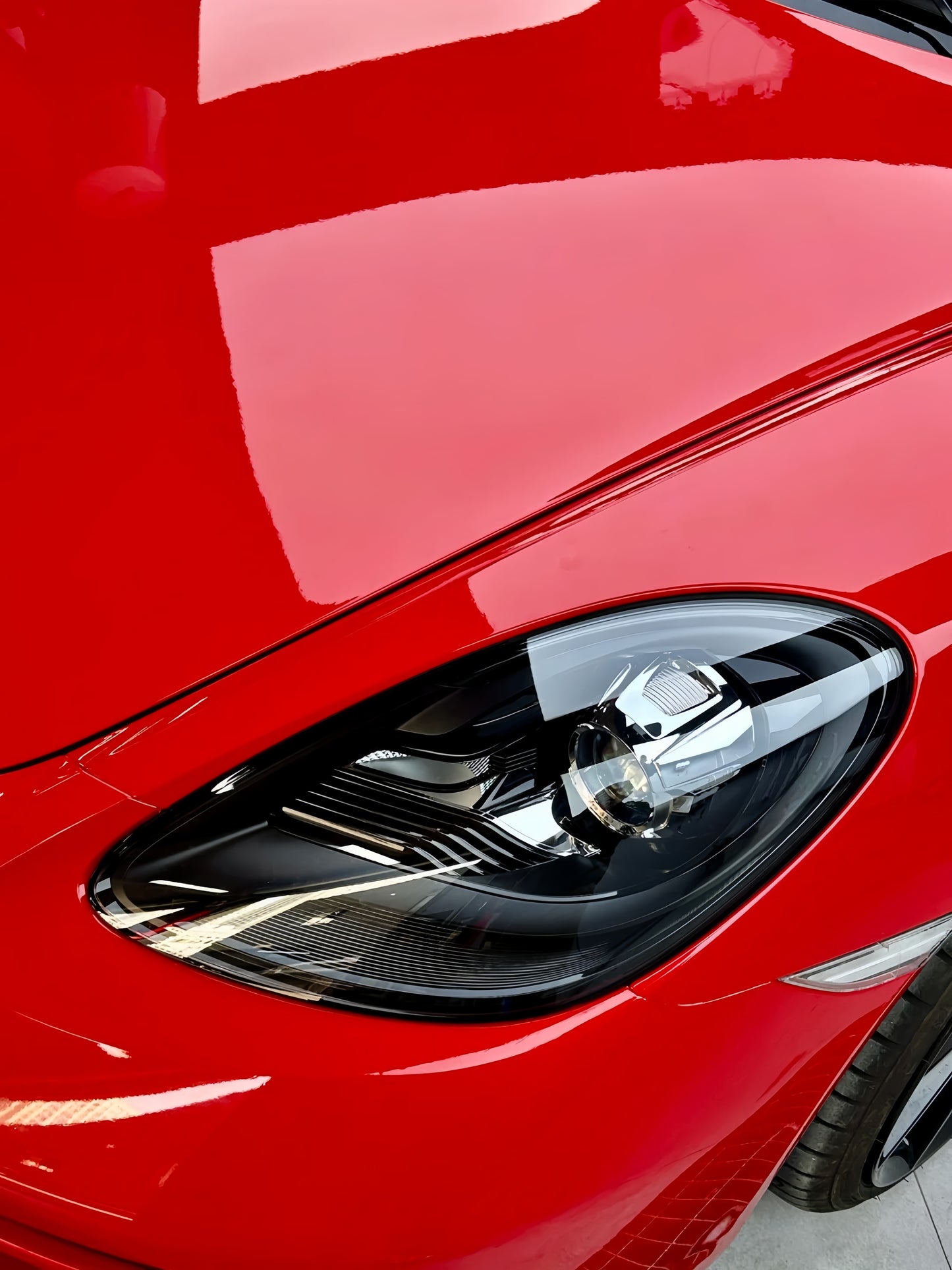 Anole High Glossy Ferrari Red Vinyl Car Wrap