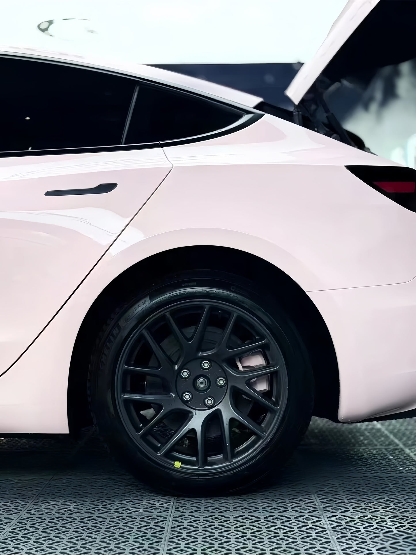 Anole Super Glossy Pale Pink Vinyl Car Wrap
