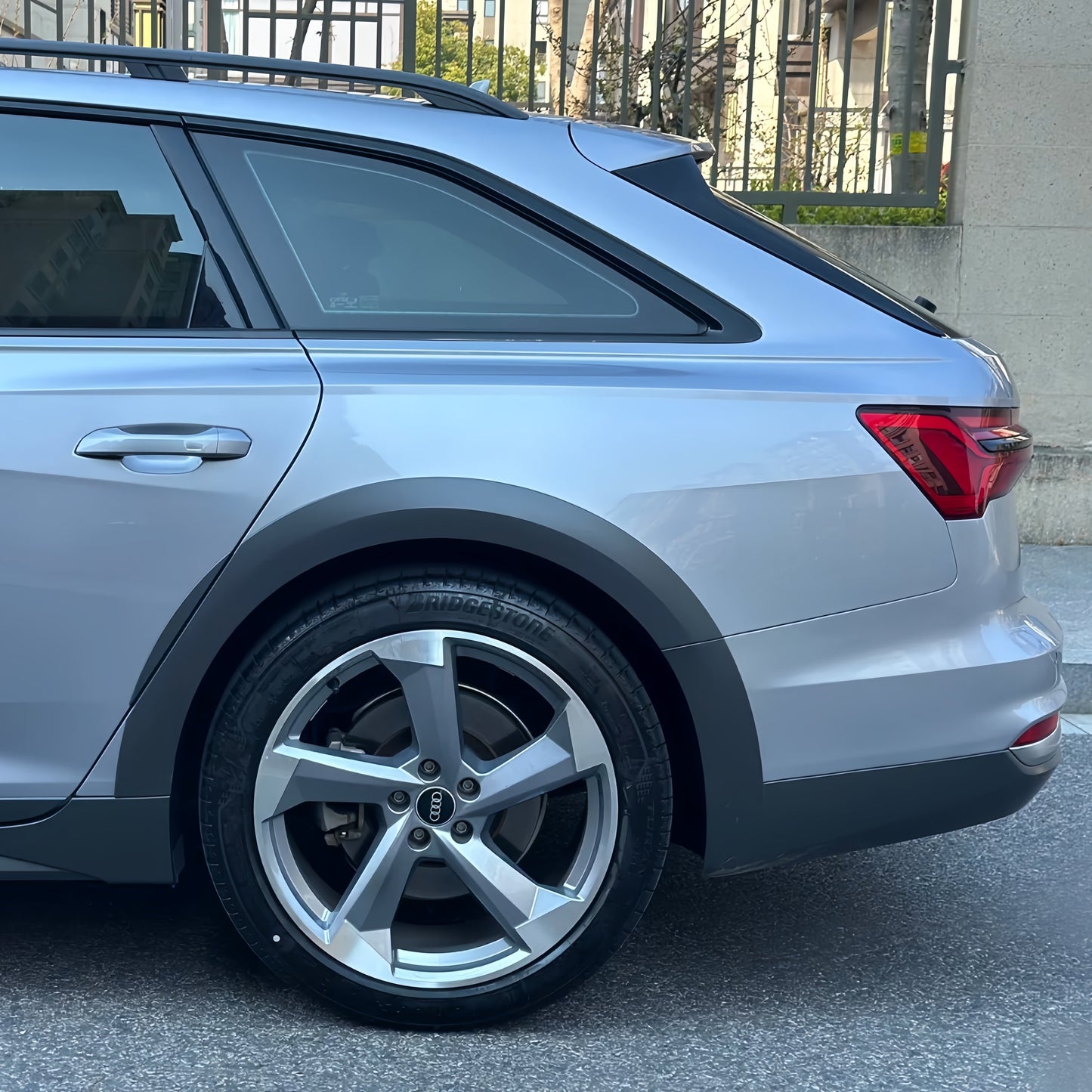 Anole Glossy Metallic Florett Silver Car Vinyl Wrap 18