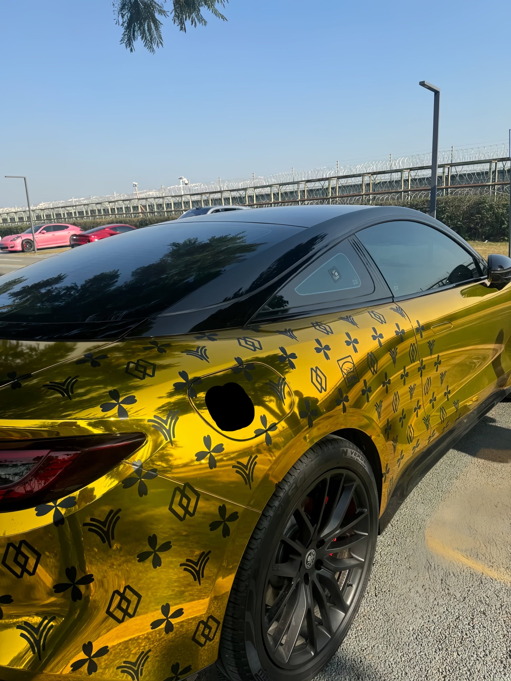 Anole Mirror Chrome Stretching Gold Vinyl Car Wrap 13