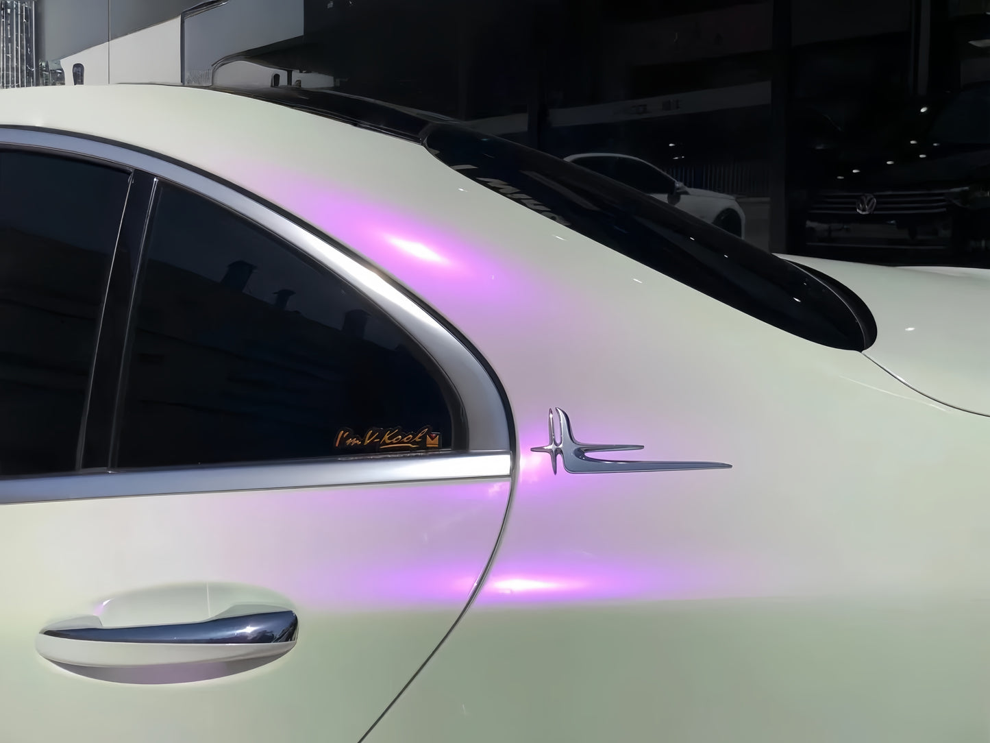 Anole Super Glossy White to Purple Vinyl Car Wrap