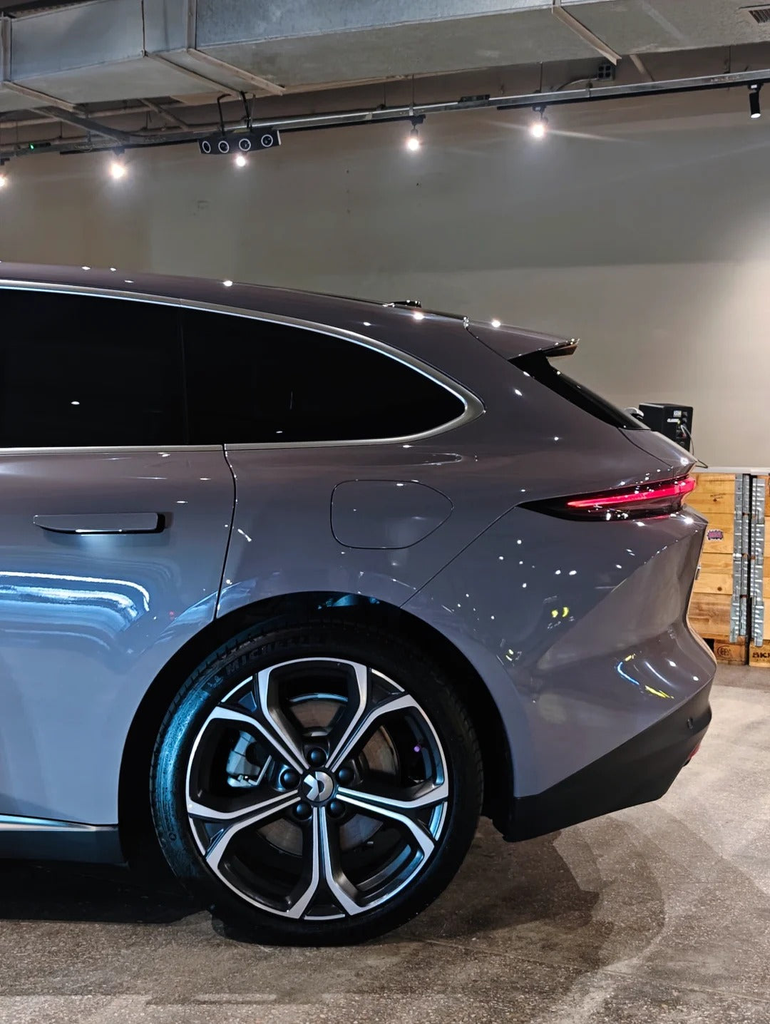 Anole High Glossy Dove Gray Pigeon Gray Vinyl Wrap