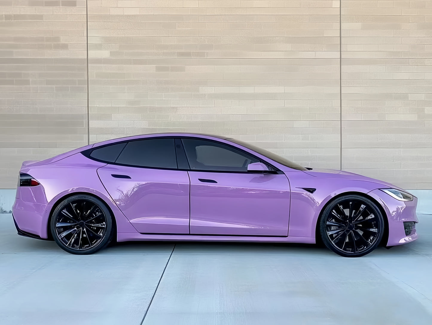 Anole Super Glossy Lavender Purple Vinyl Car Wrap