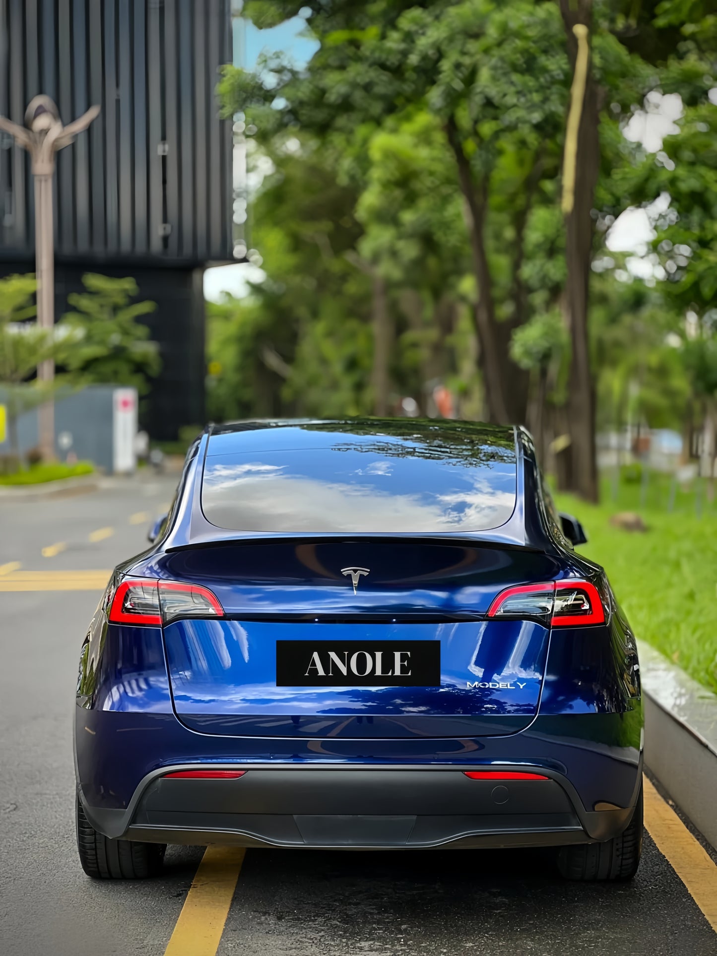 Anole Glossy Metallic Tanzanite Blue Vinyl Car Wrap