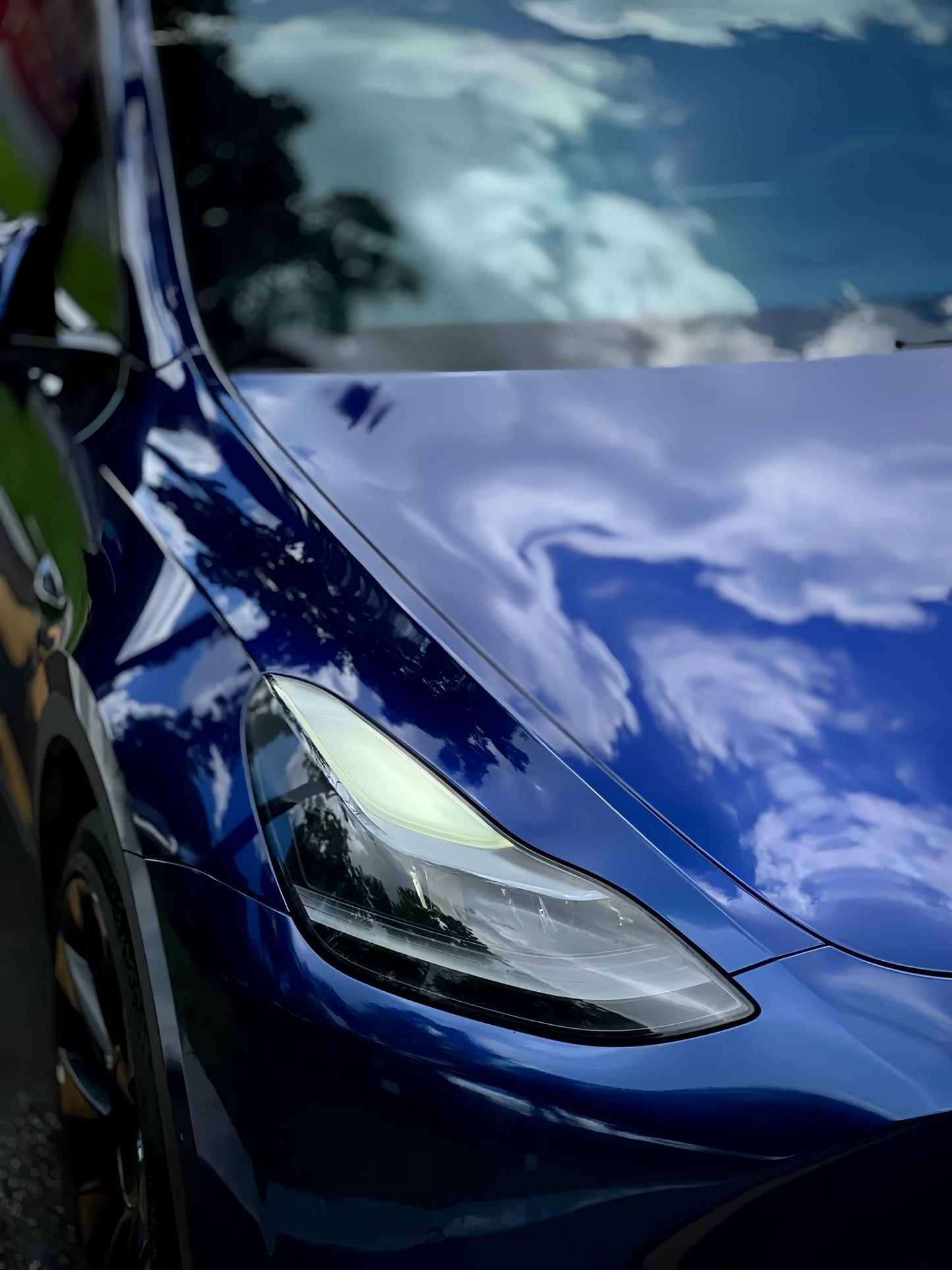 Anole Glossy Metallic Tanzanite Blue Vinyl Car Wrap