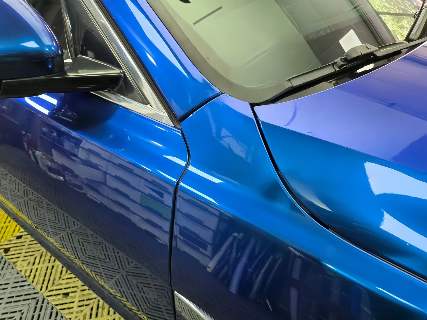 Anole Glossy Metallic Deep Blue Vinyl Car Wrap