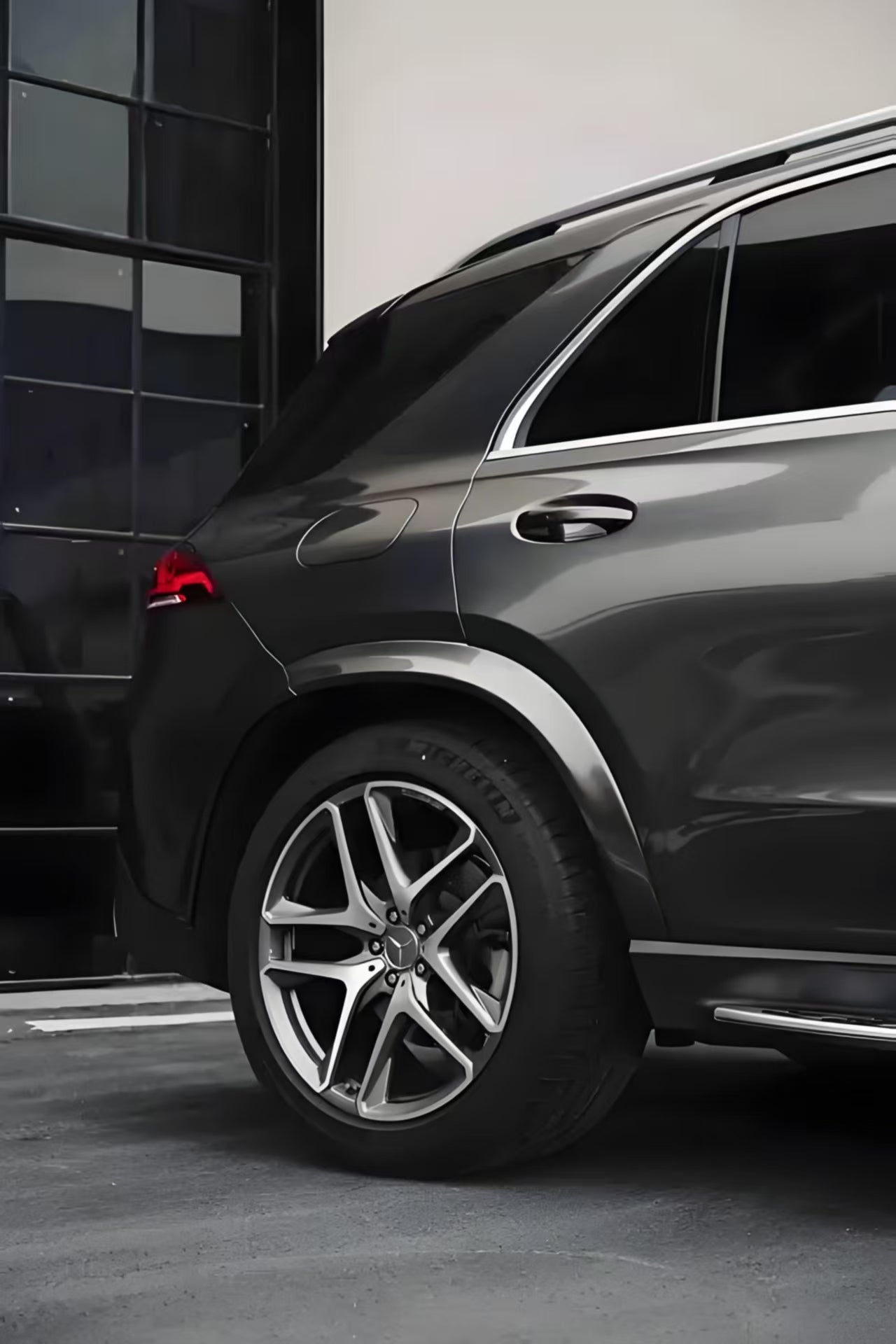 Anole Glossy Metallic Silver Gray Vinyl Car Wrap