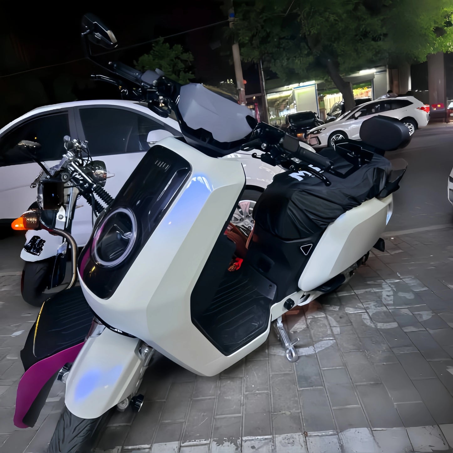 Anole High Glossy White to Blue Car Wrap Vinyl