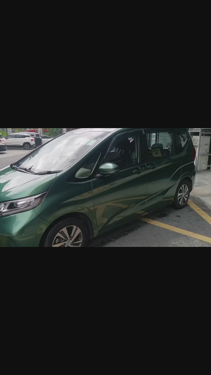 Anole Glossy Metallic Sacramento Green Car Vinyl Wrap